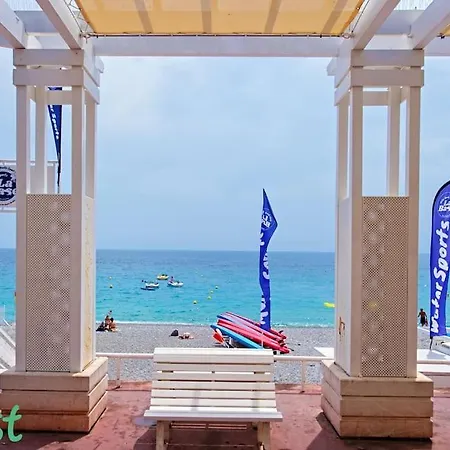 Au Petit Carre D Or Proche Plages Et Prom