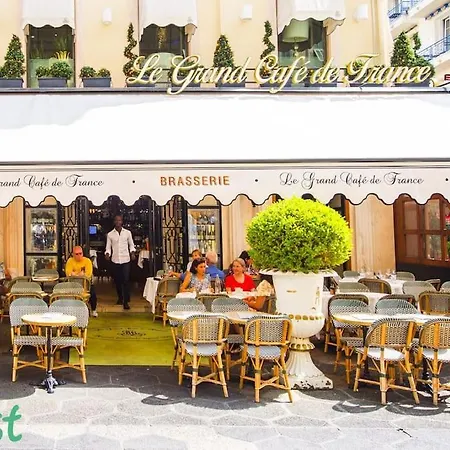Au Petit Carre D Or Proche Plages Et Prom Apartamento